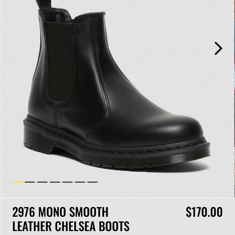 Dr. Martens 2976 Mono Smooth Leather Chelsea Boots